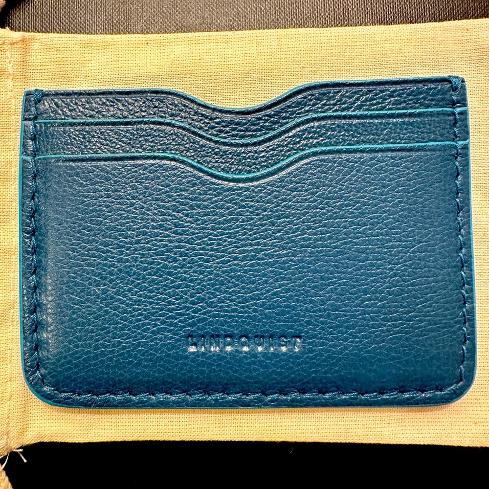 Lindquist Object Akira Cardholder in milled leather, Petrol